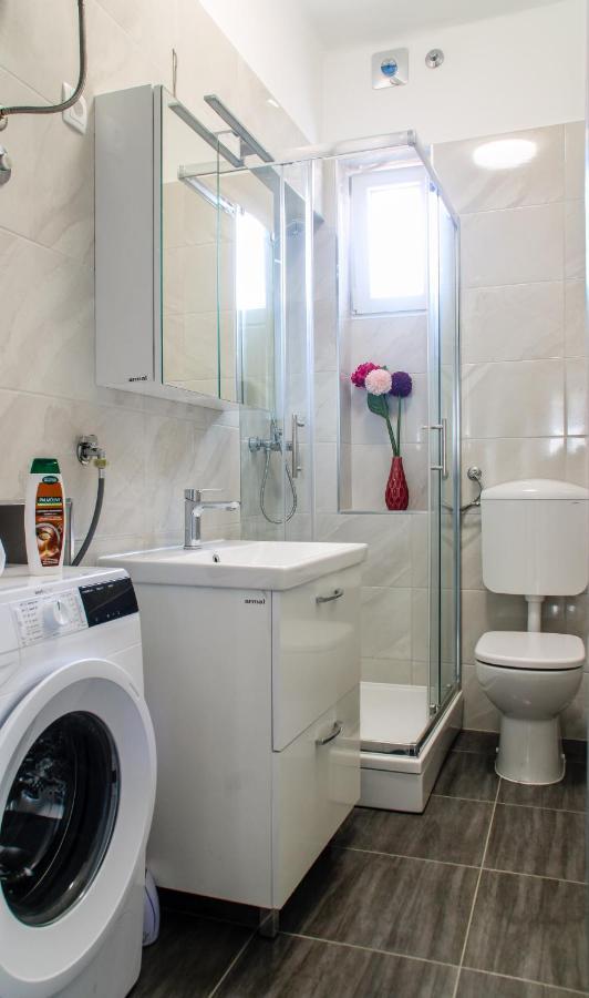 Tonka's Beautiful In Centre Apartman