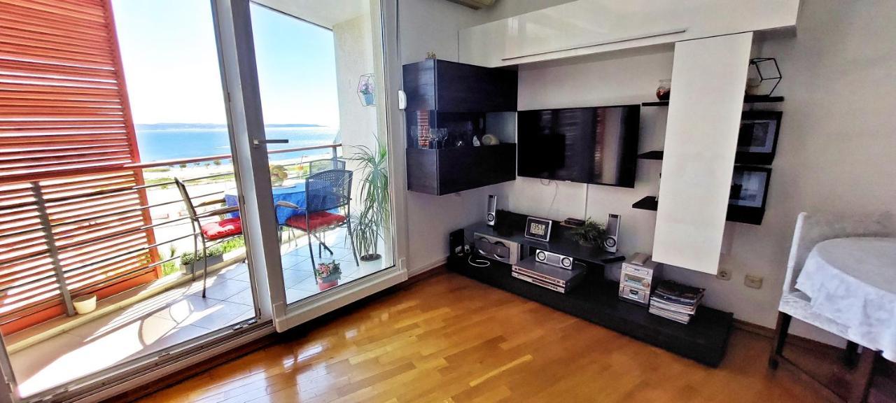 Aquamarine Apartment *