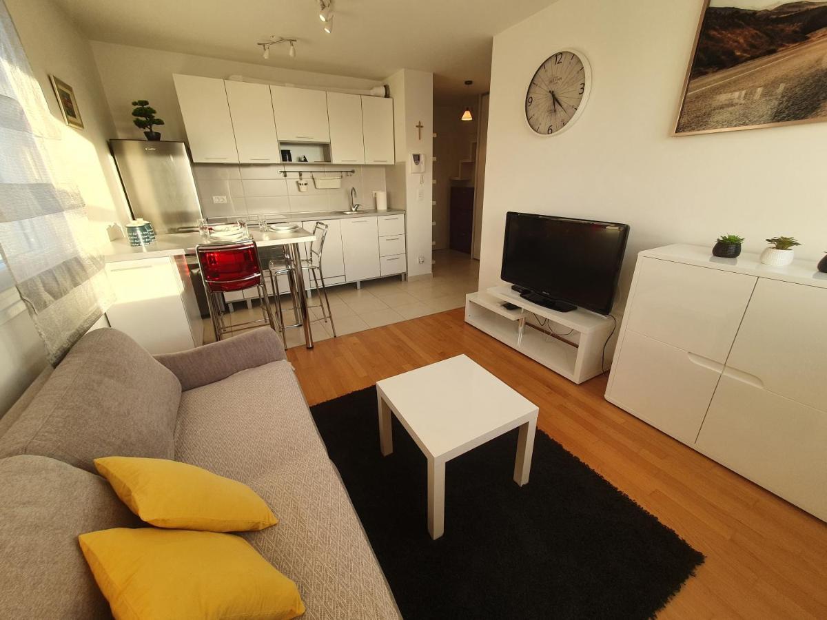 Apartment Beata East Side Split