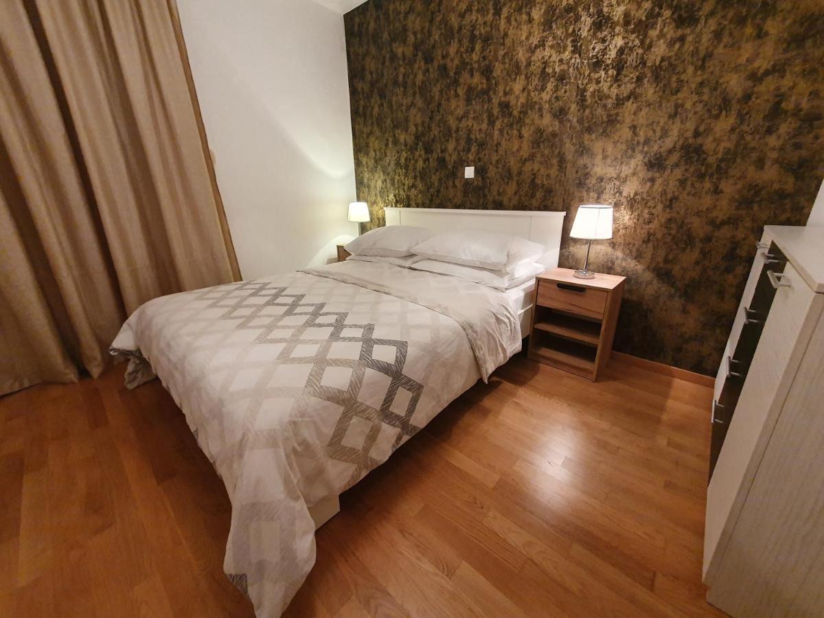 Beata East Side Apartment Split