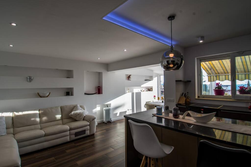 Luxury Martinis With Pool Apartment Split