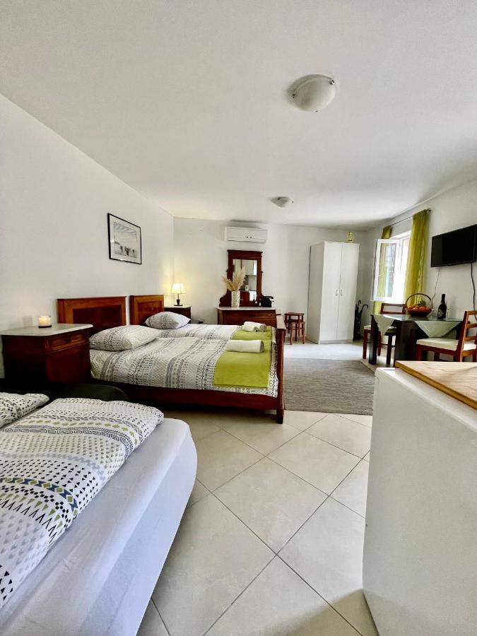 Guest house Kresic