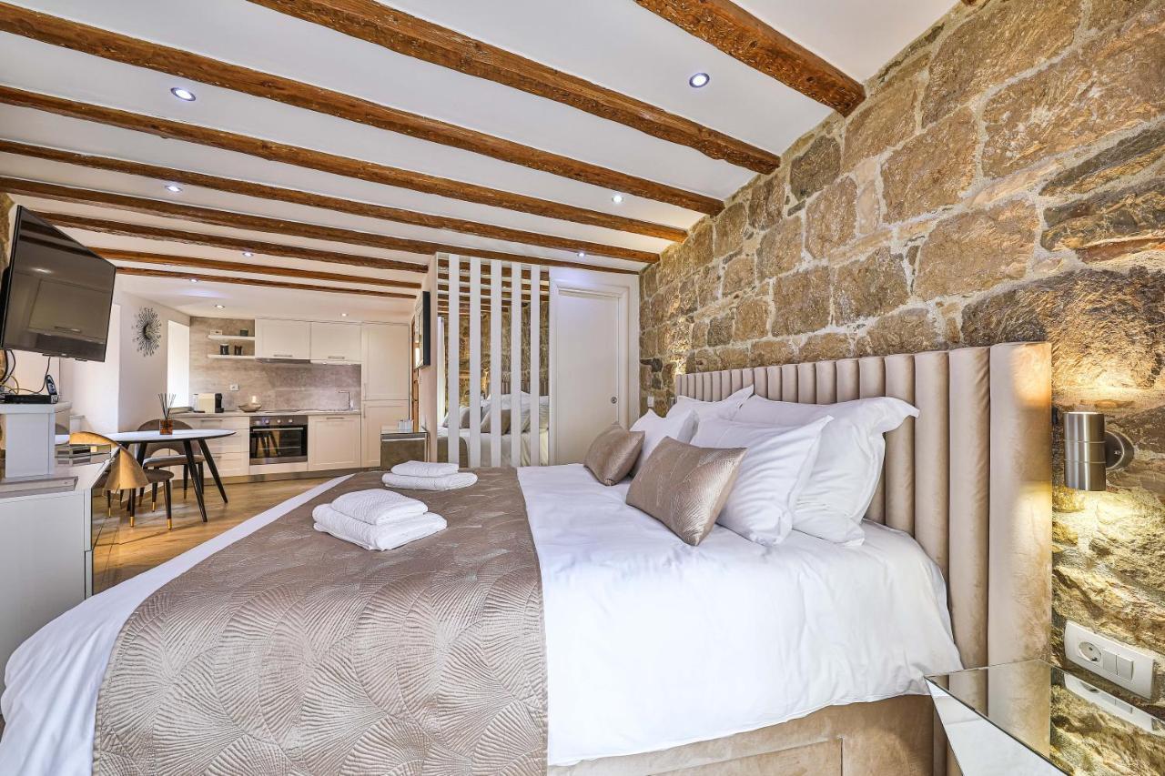 Old Town Pearl Apartment Split
