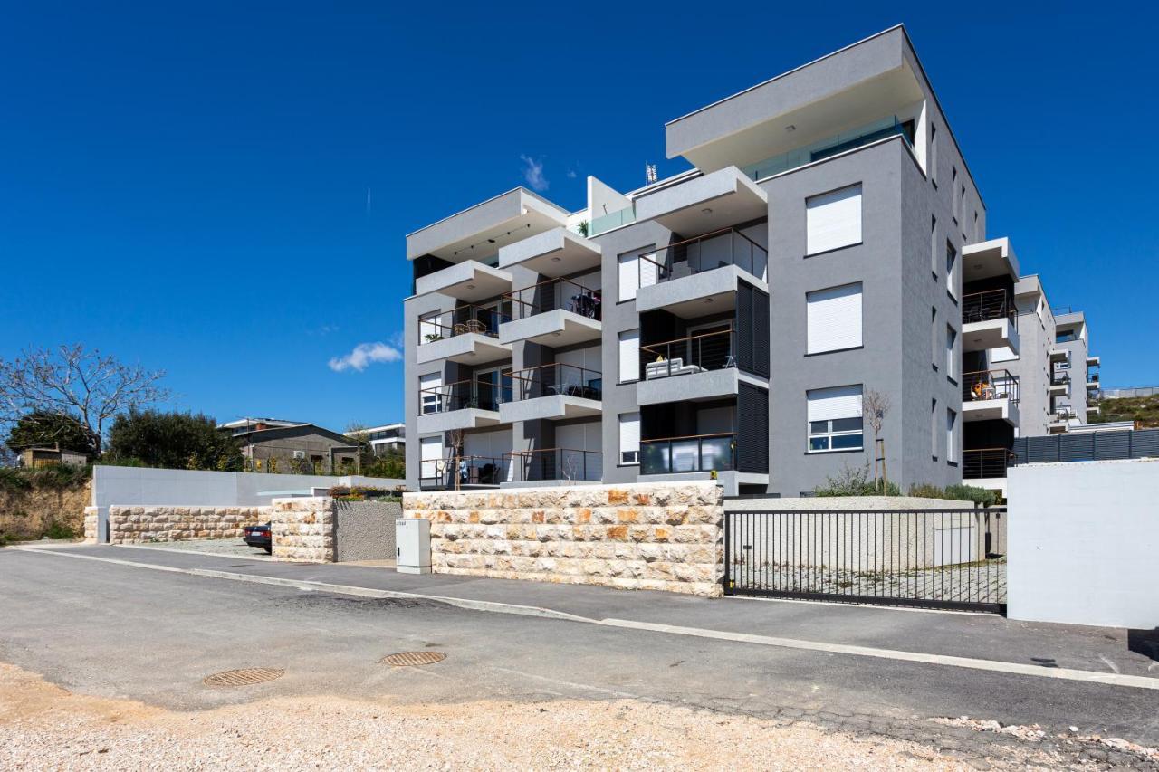 Lauretta Apartment
