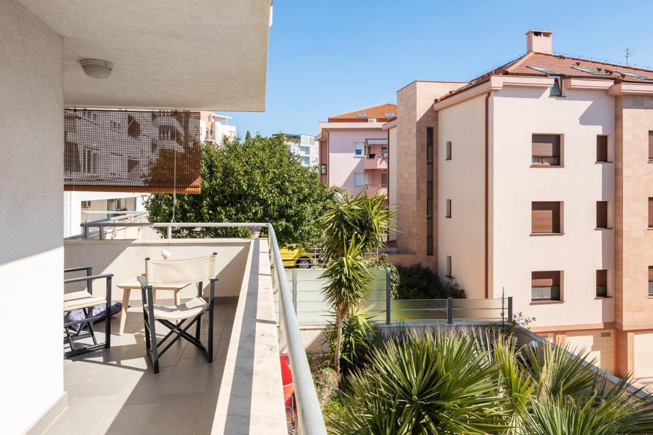 Modern With Terrace 4 Min Walk To The Apartamento Split
