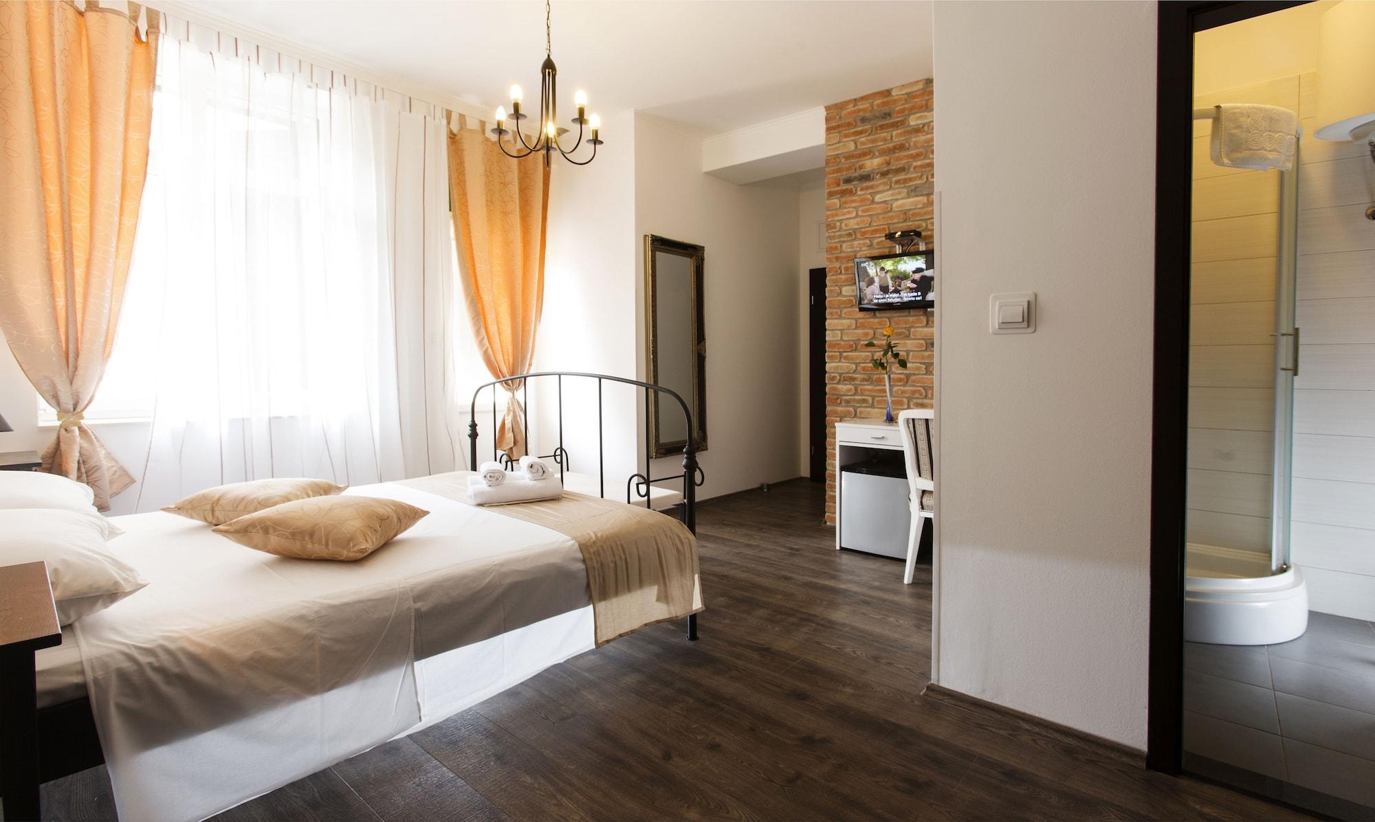Guest house Prior 4*
