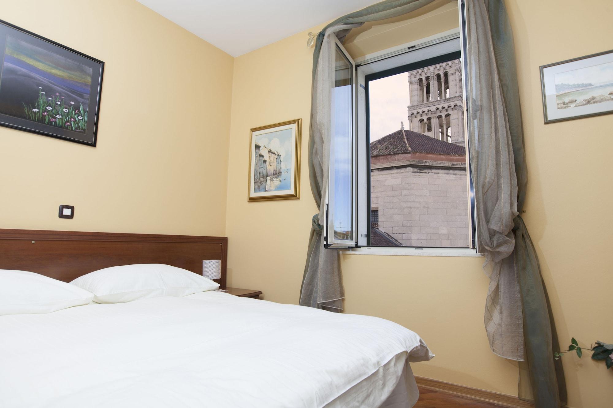 Apartment Plr Luxury Rooms Split