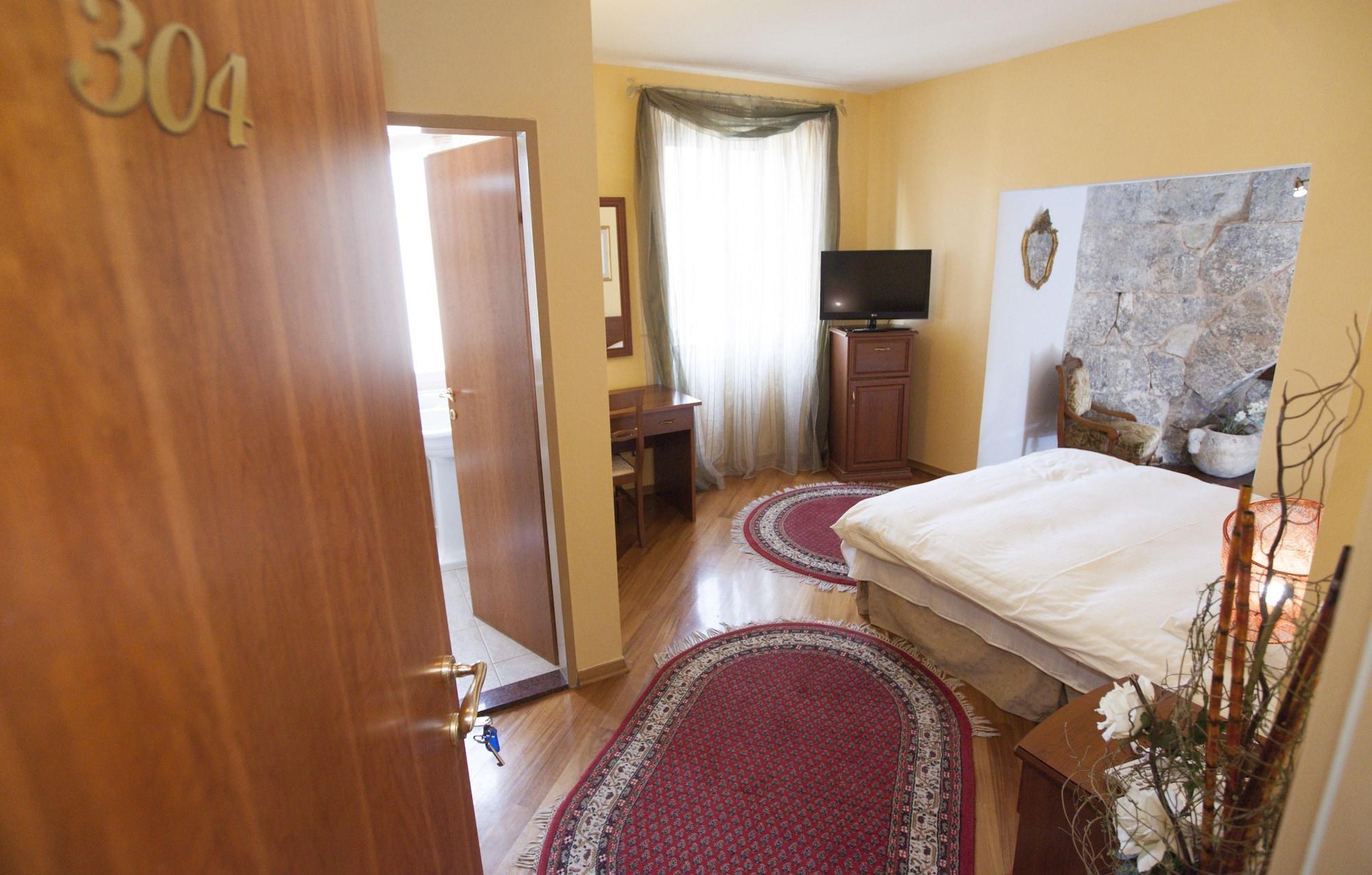 Apartment Plr Luxury Rooms *