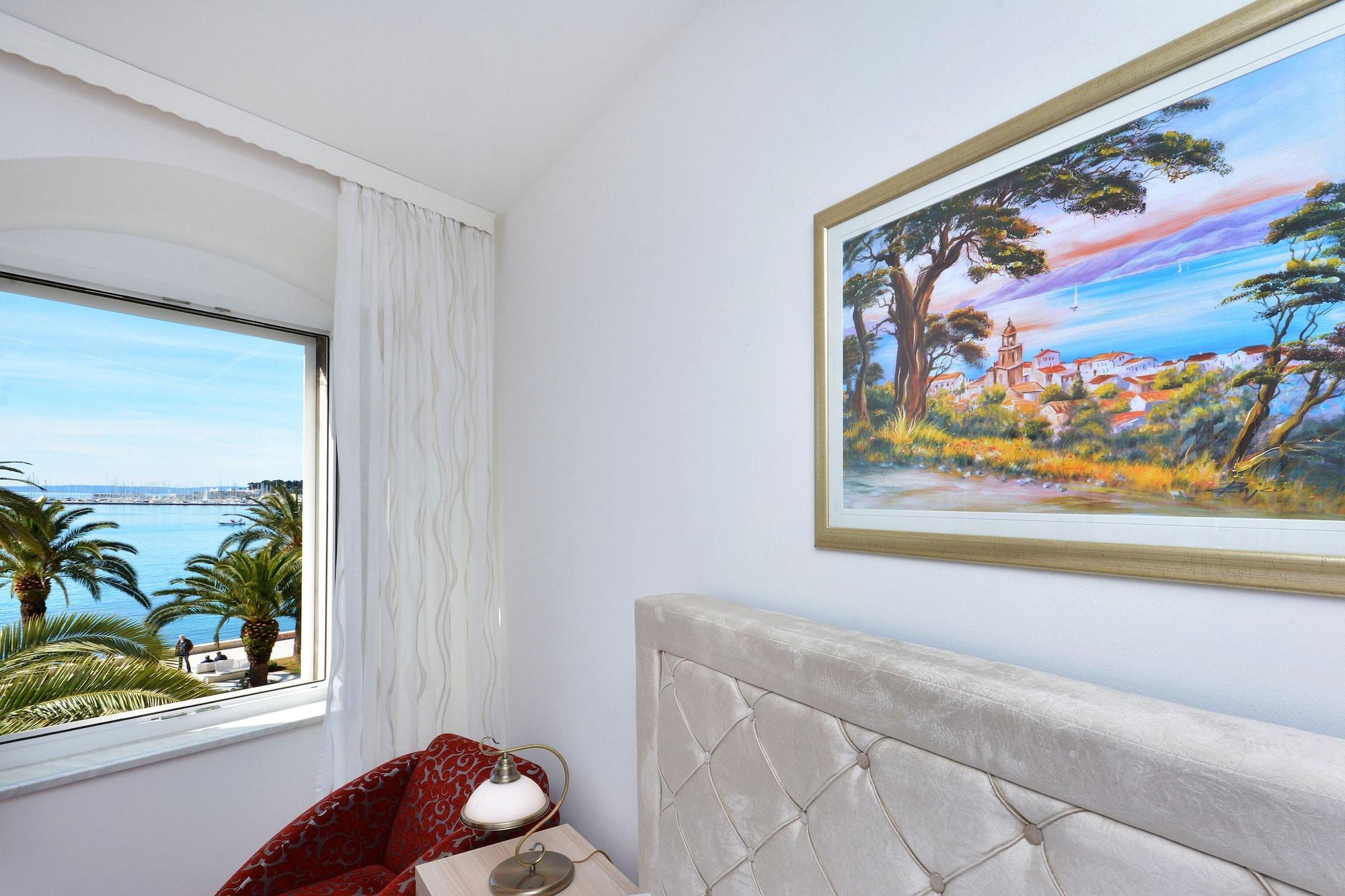 Hotel Adriana