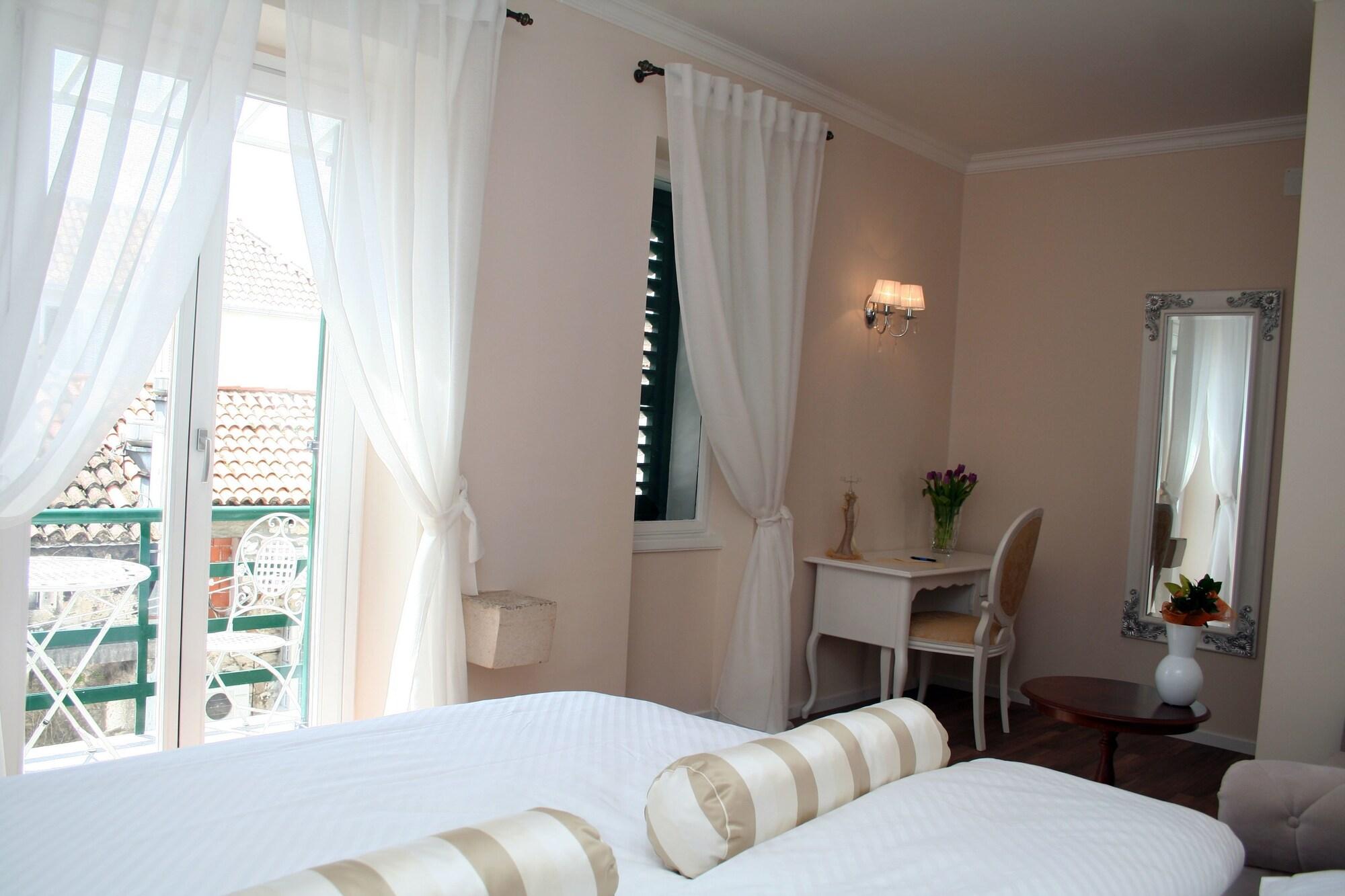 Banica & Gasthof Split