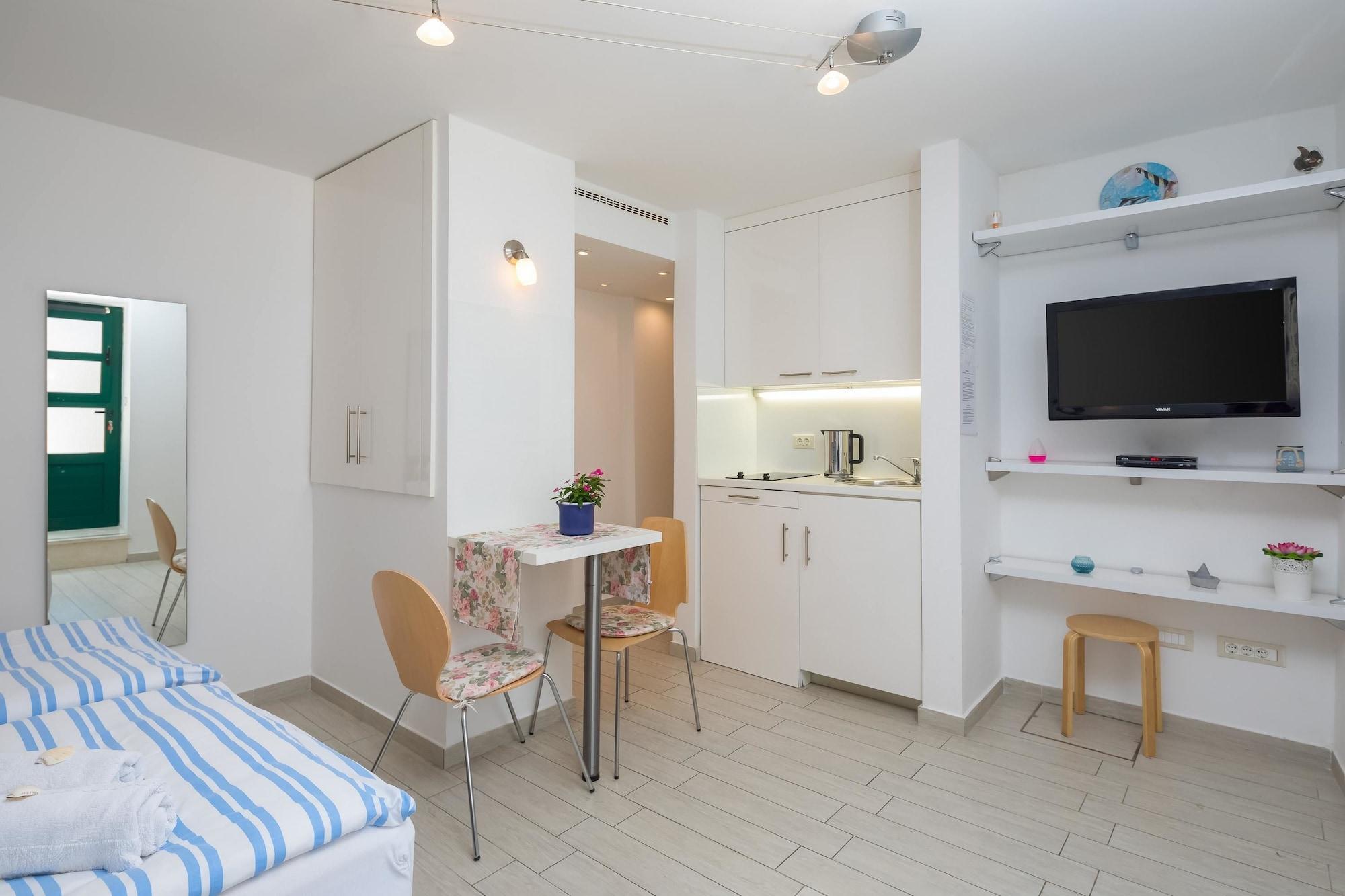 Guest house Center