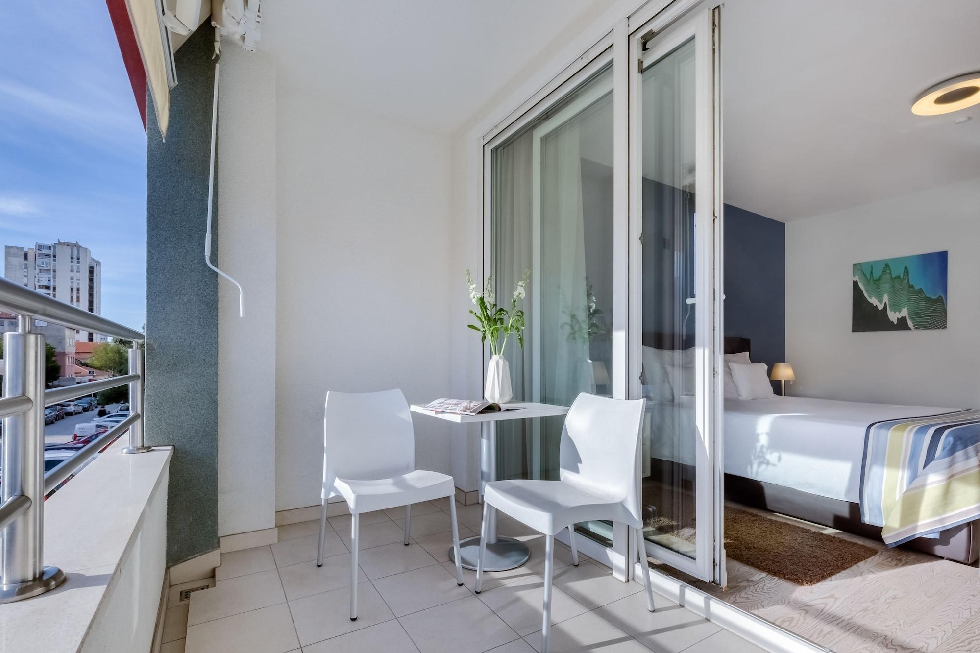 Bb Bed & Breakfast 4*