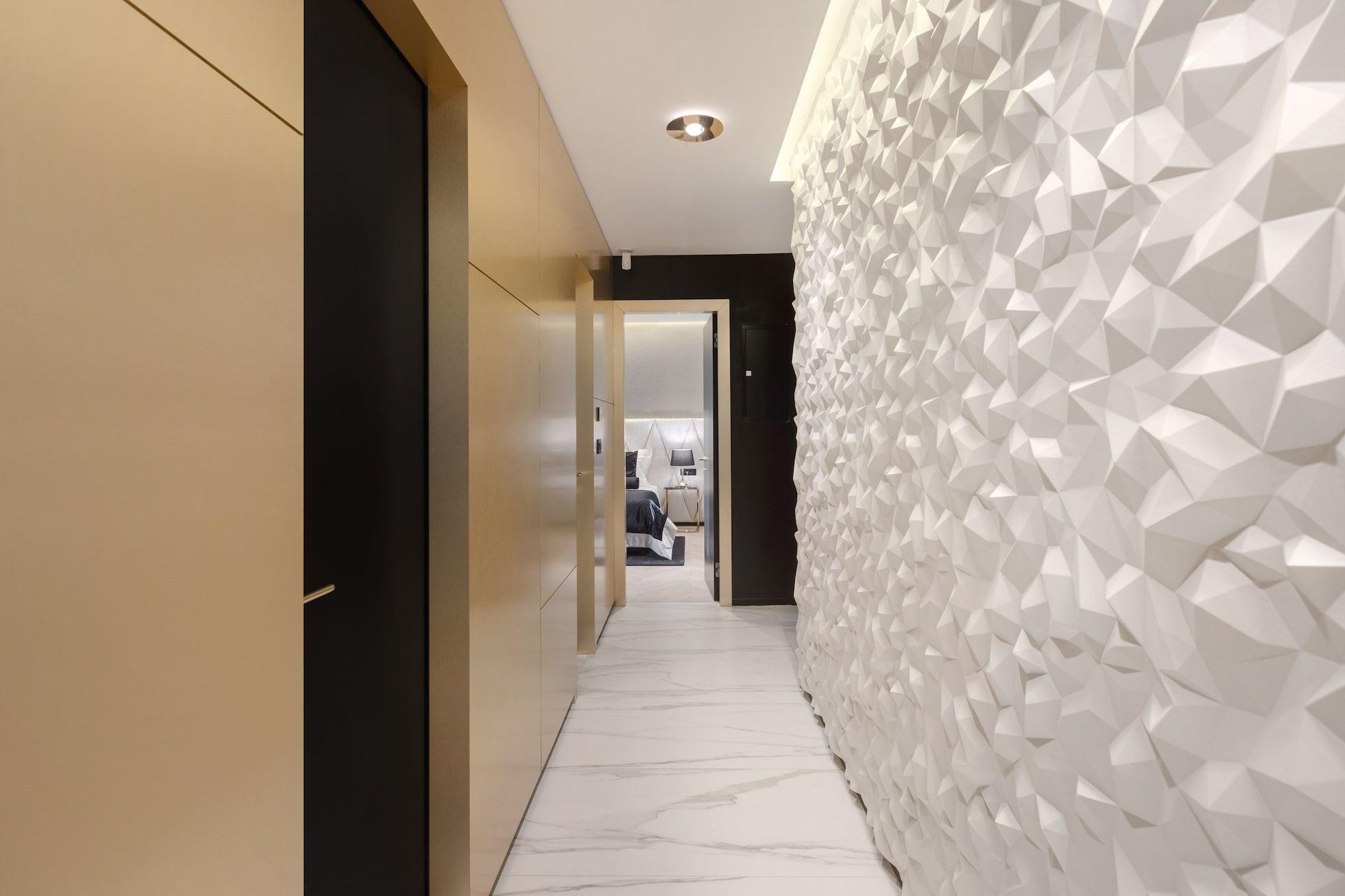 Posh Apartment