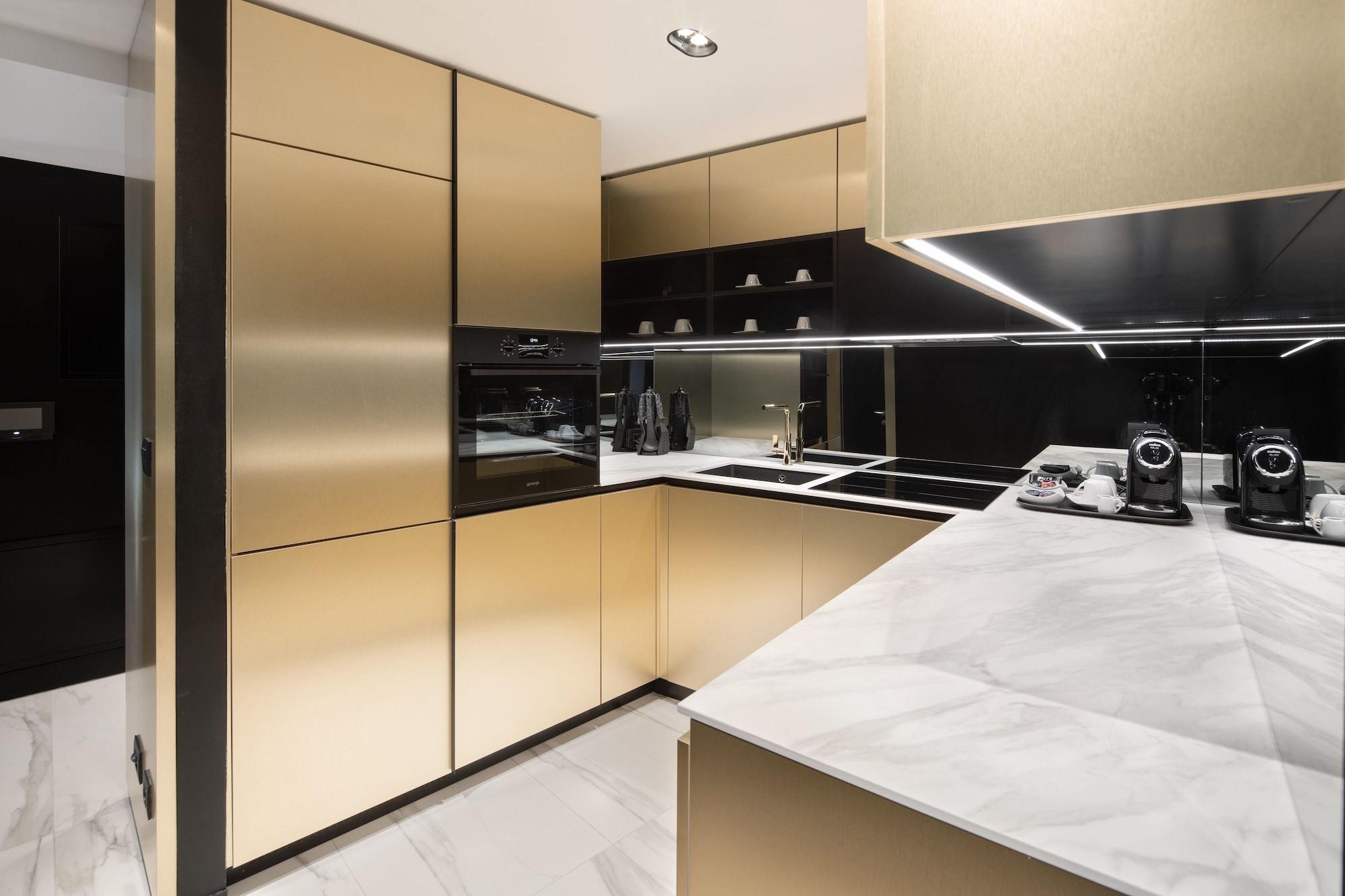 Posh Apartment *
