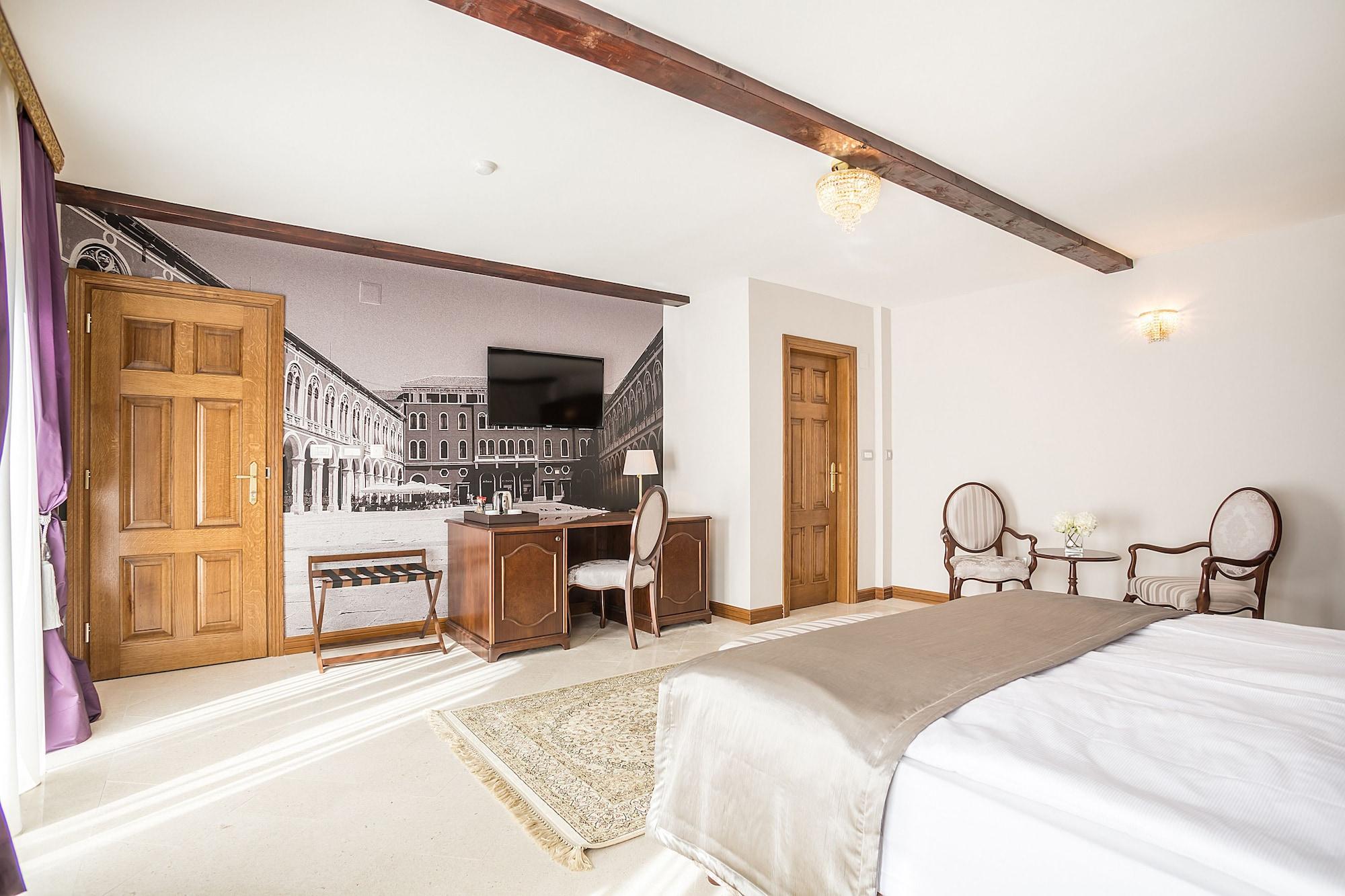 Splendida Palace Bed & Breakfast 4*