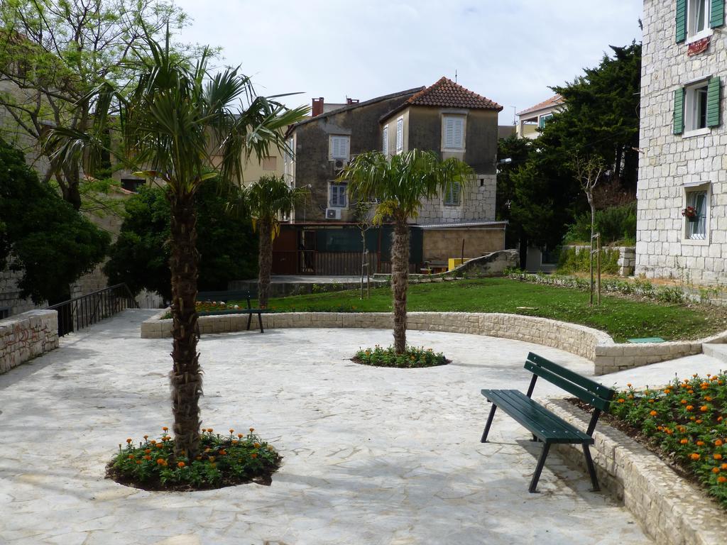 Guest house Nirvana &