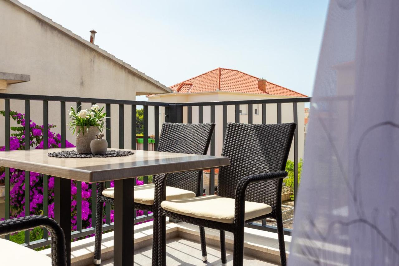 Apartman Mare's 1 *