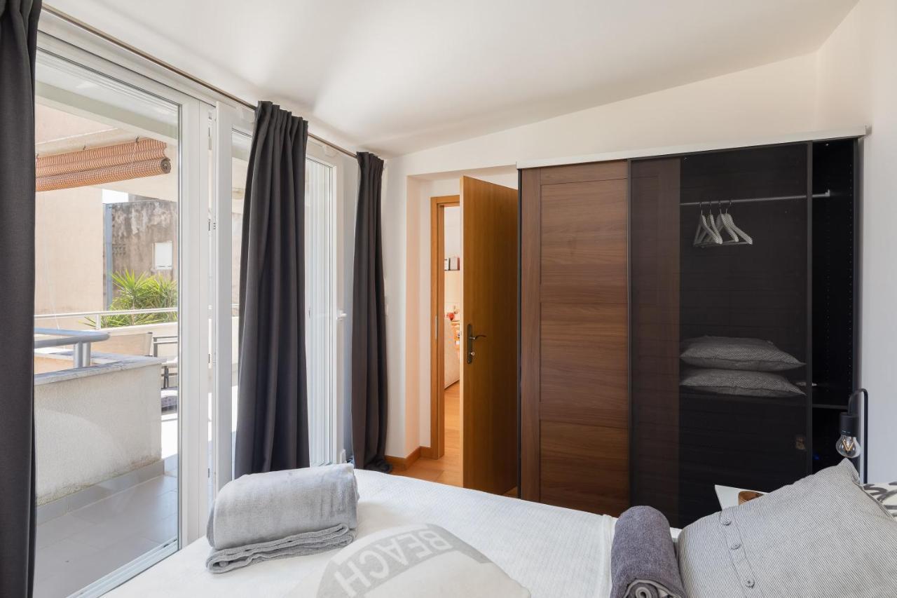 Modern With Terrace 4 Min Walk To The Split