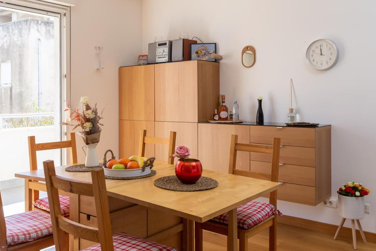 Modern With Terrace 4 Min Walk To The *