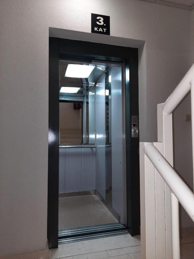 Apartman Spacious Smile With Terrace And Secure Garage *