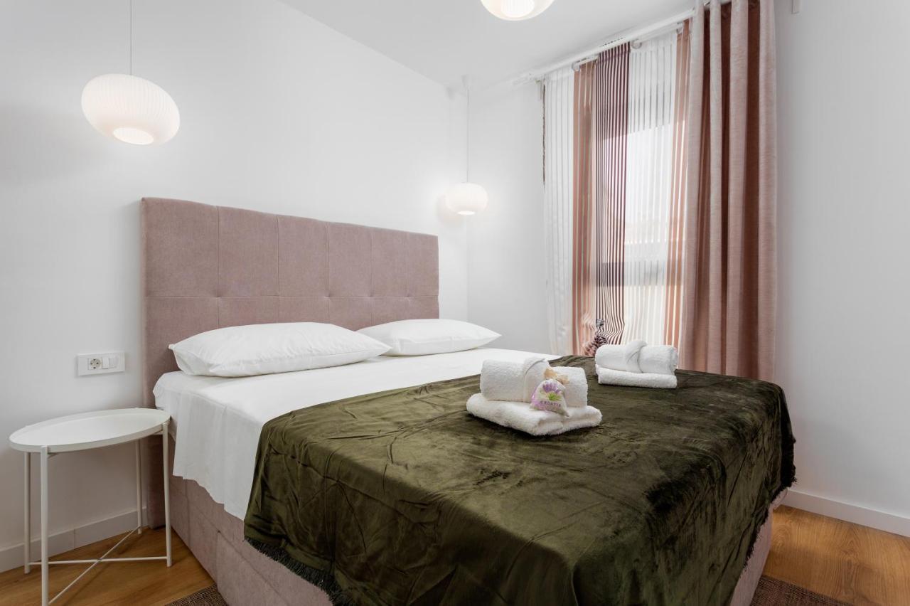 Mare's 2 Apartment