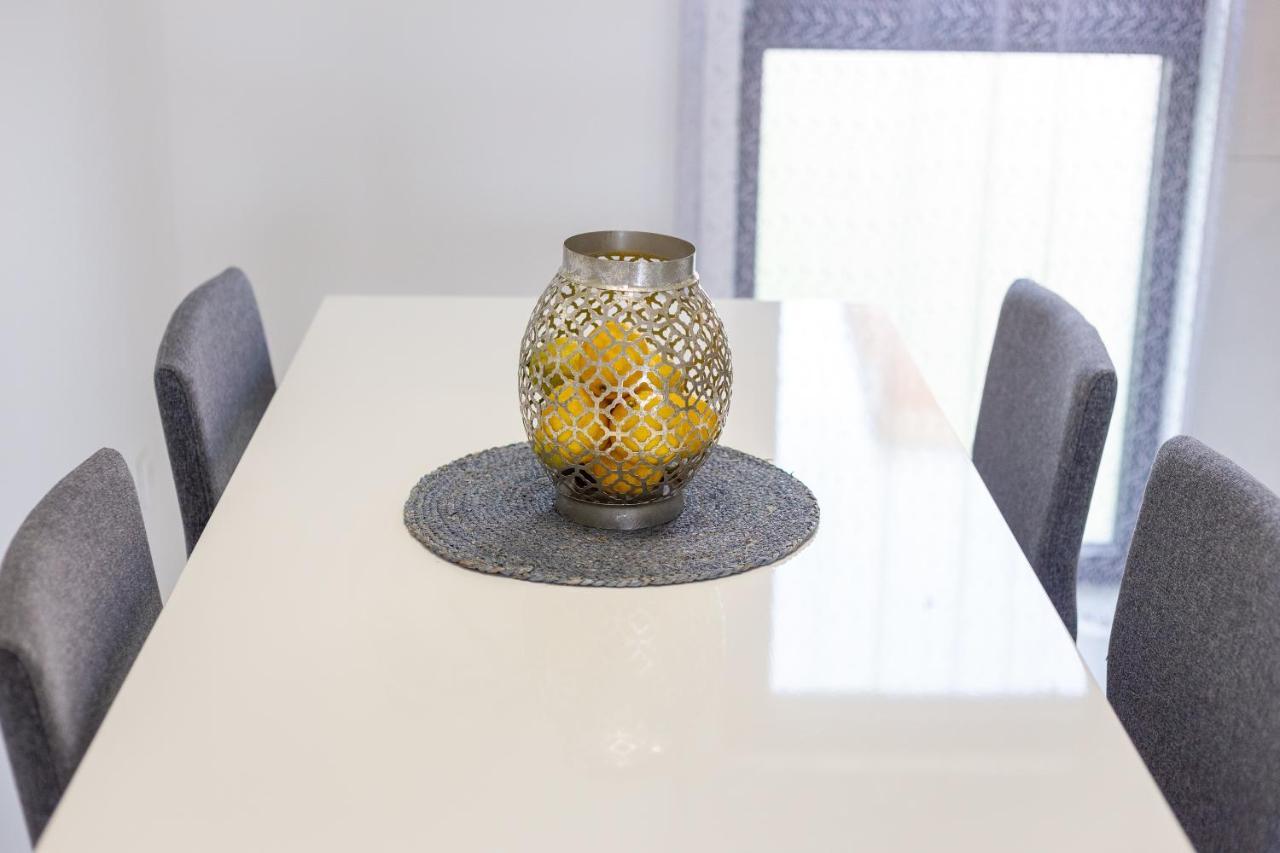 Mare's 2 Apartment