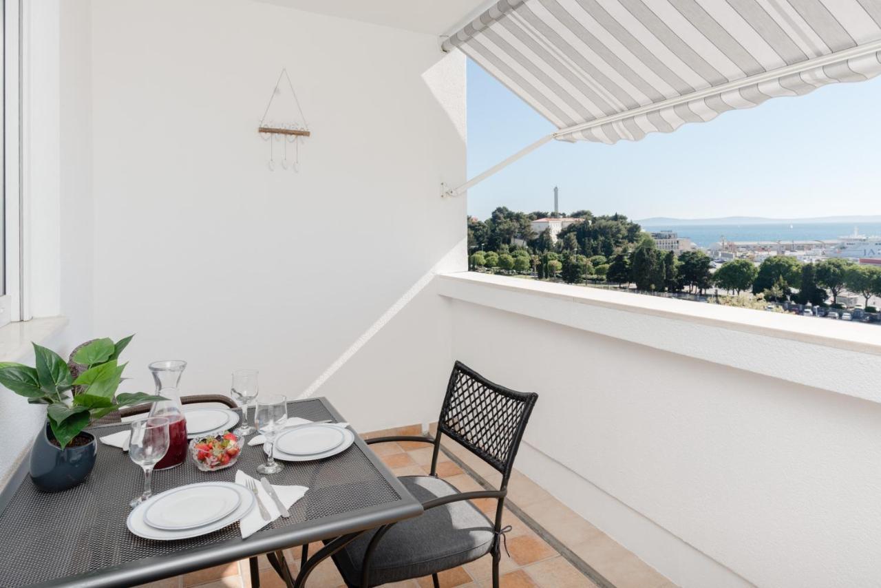Homey With A View Apartamento