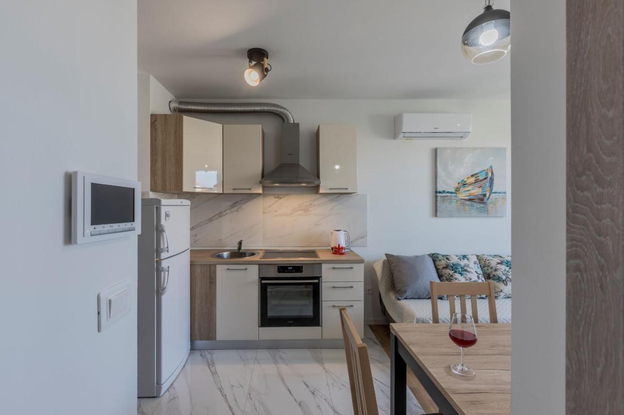 Apartman Apartman Lukiana***