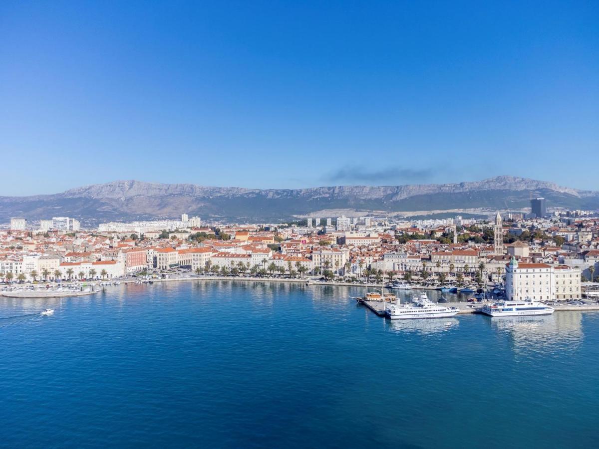 Apartman Apartman Lukiana*** Split