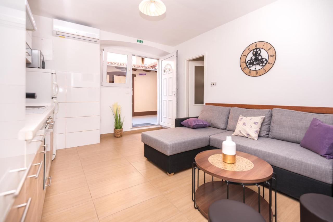 Apartment Anamari *