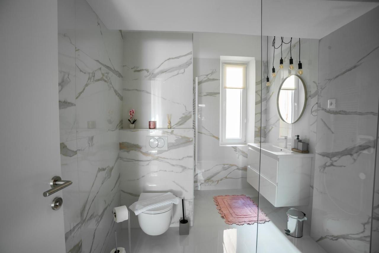 Center De Lux “ Zara “ Apartman