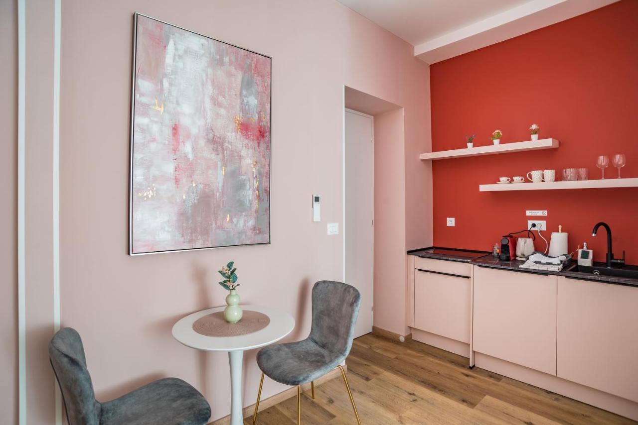 Apartman Center De Lux “ Zara “ Split