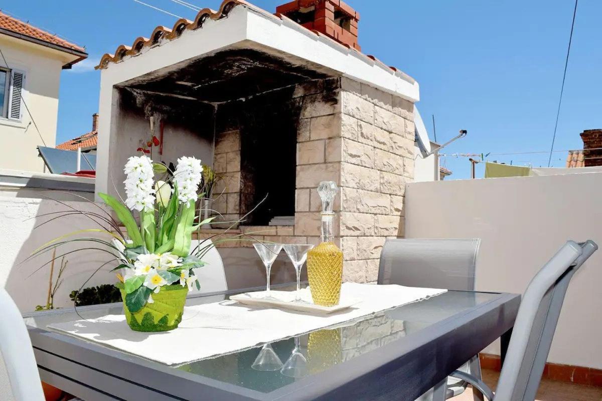 Apartment Bella With Terrace In Centre Split