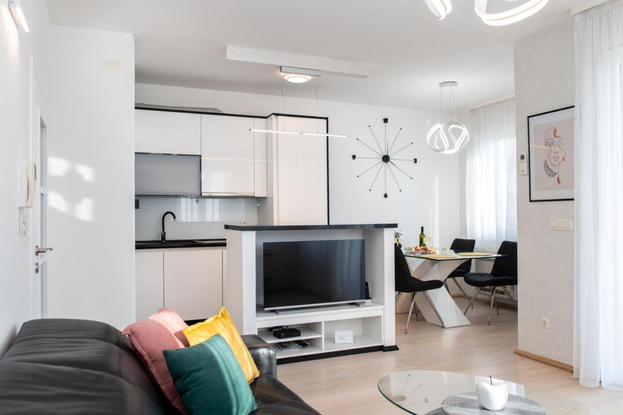 Salvia With Private Jacuzzi Apartment Split