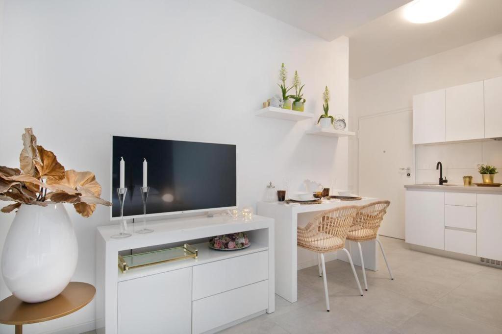 Apartment Zigo Modern Near Split