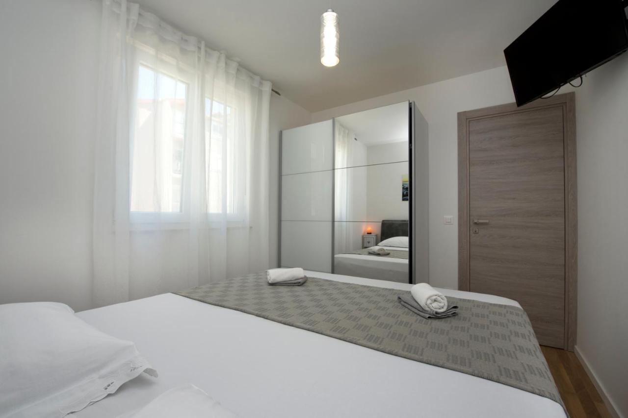 Apartment Eni *