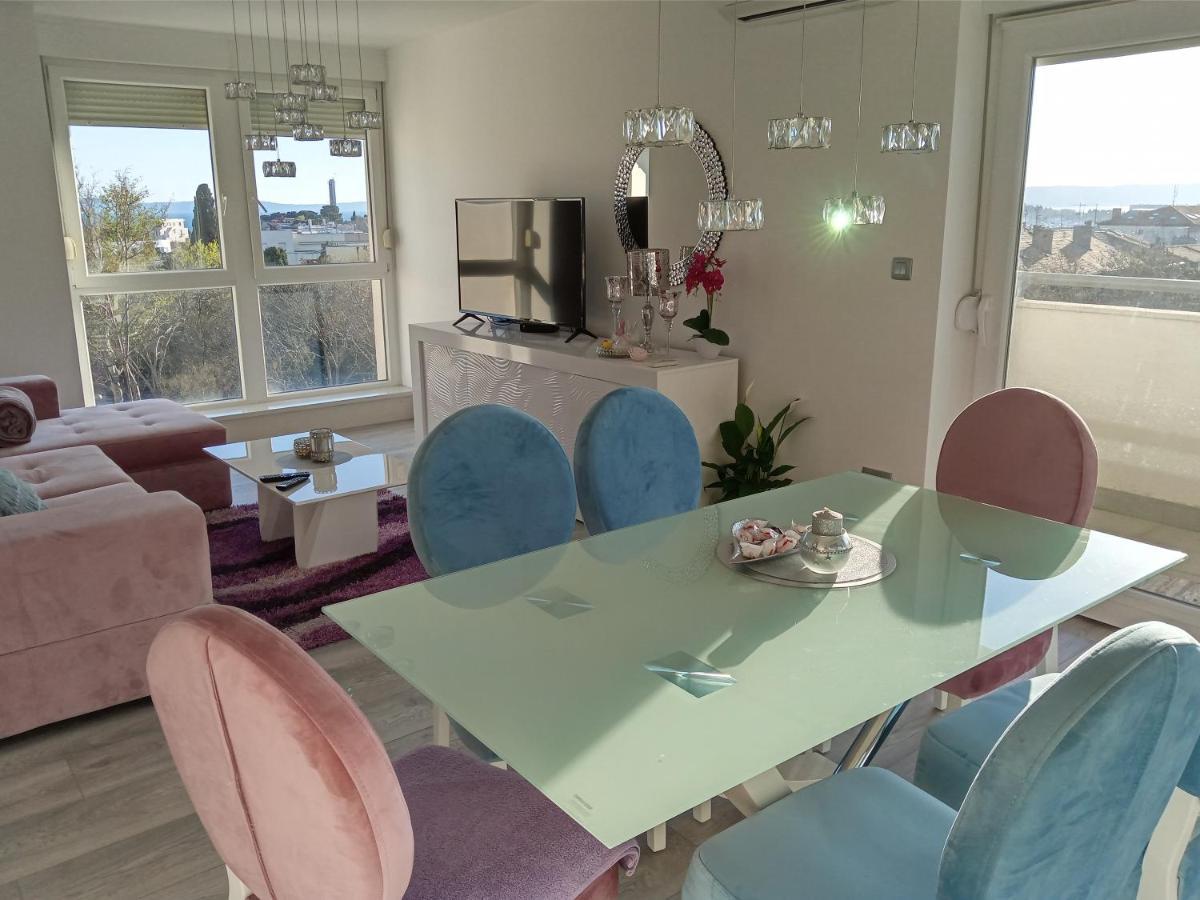 Downtown Luxury Emili Apartamento *
