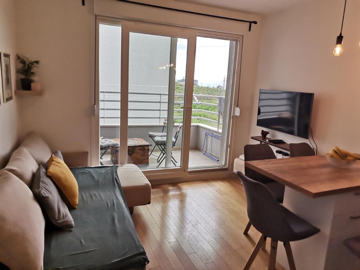 Modern Apartman Marcelina With A Garage And Balcony With Wifi
