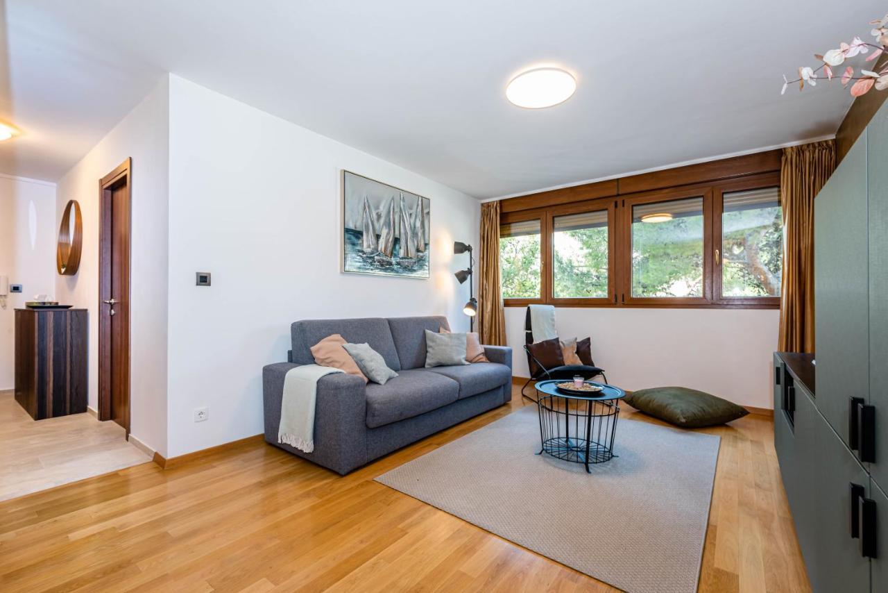 Luxury Ariston Apartman *