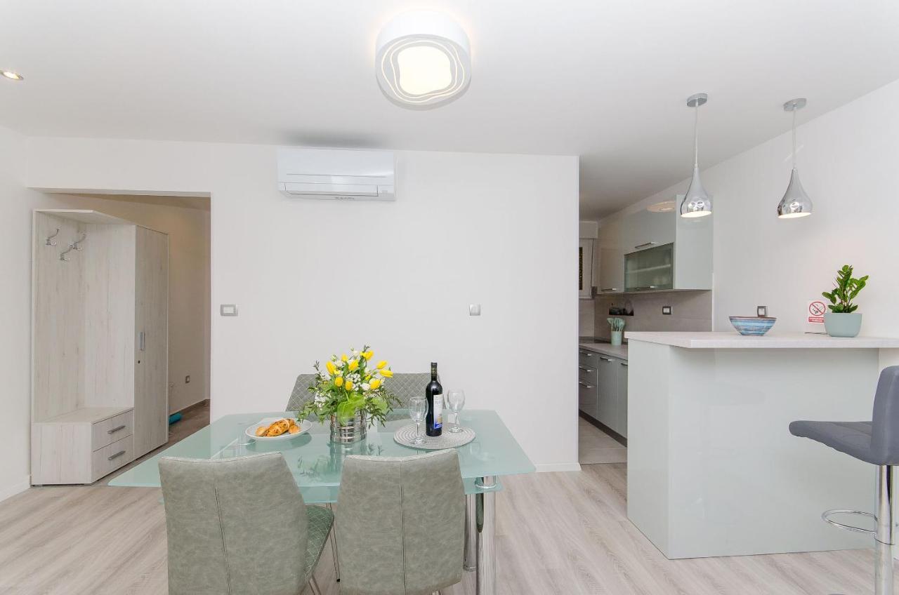 Astrid Apartment *