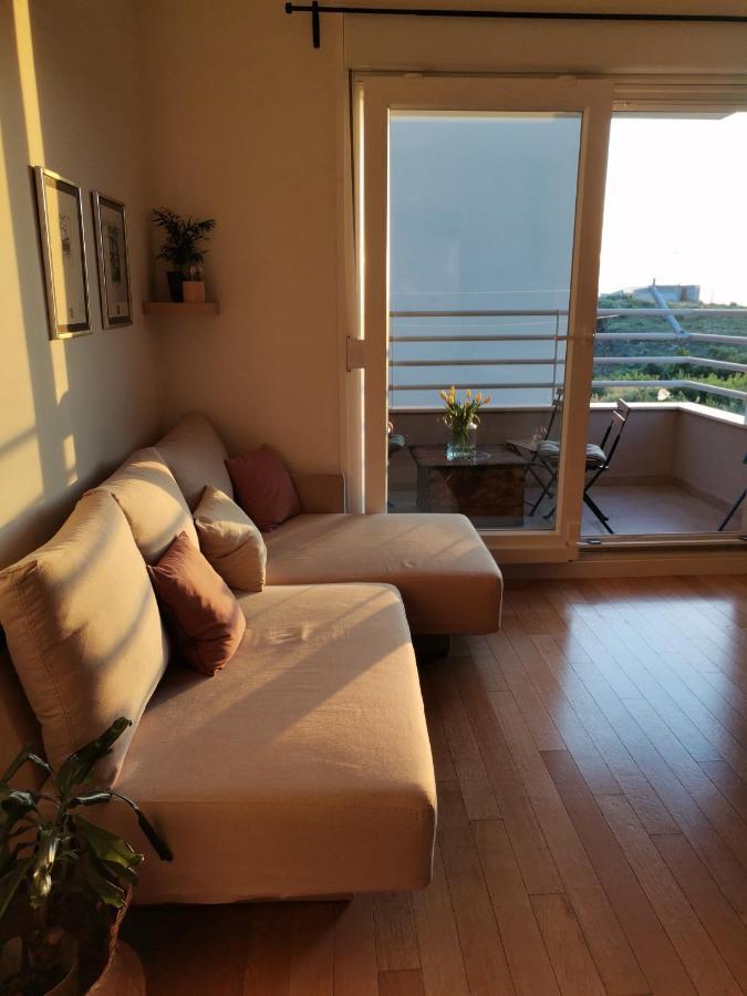 Apartment Modern Apartman Marcelina With A Garage And Balcony With Wifi