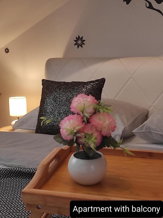 Fancy Old Town Apartman *
