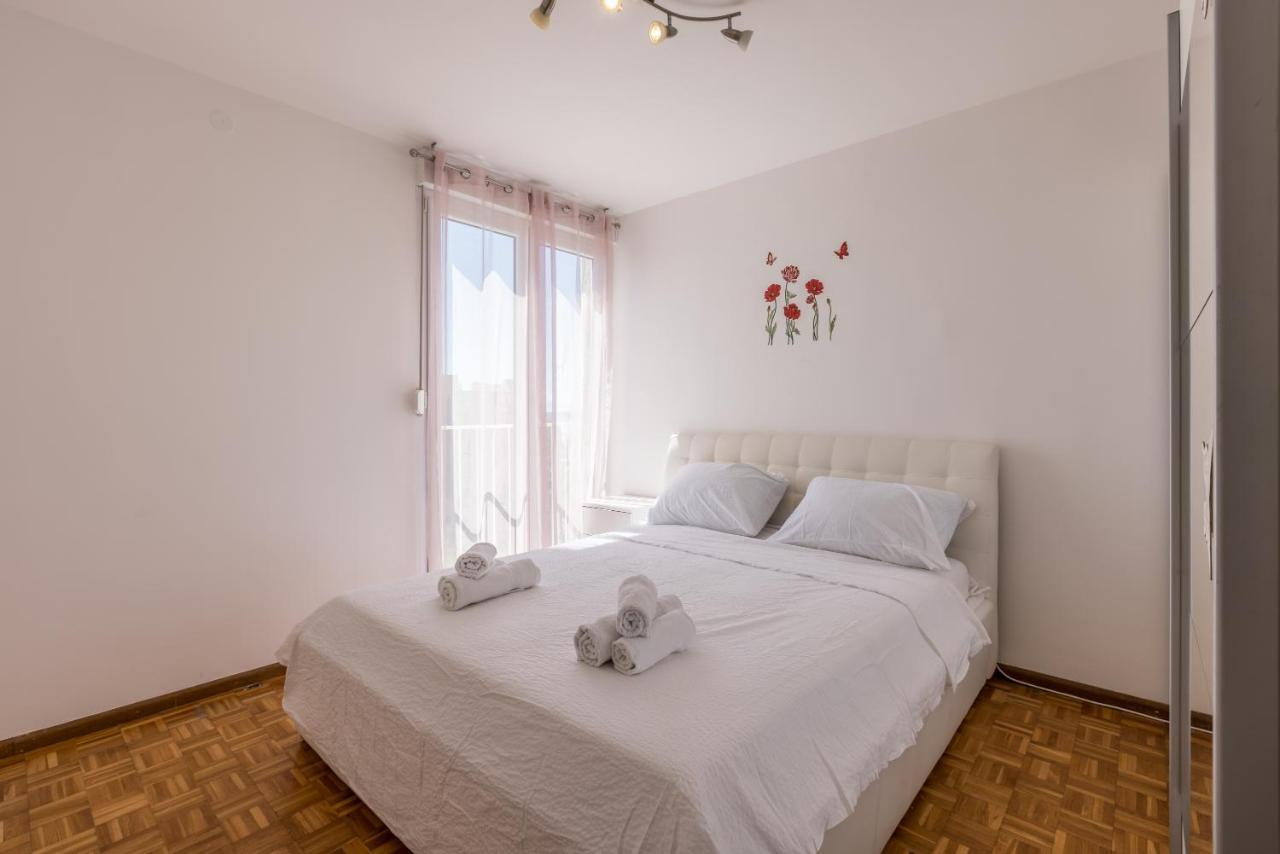 Larus Apartman