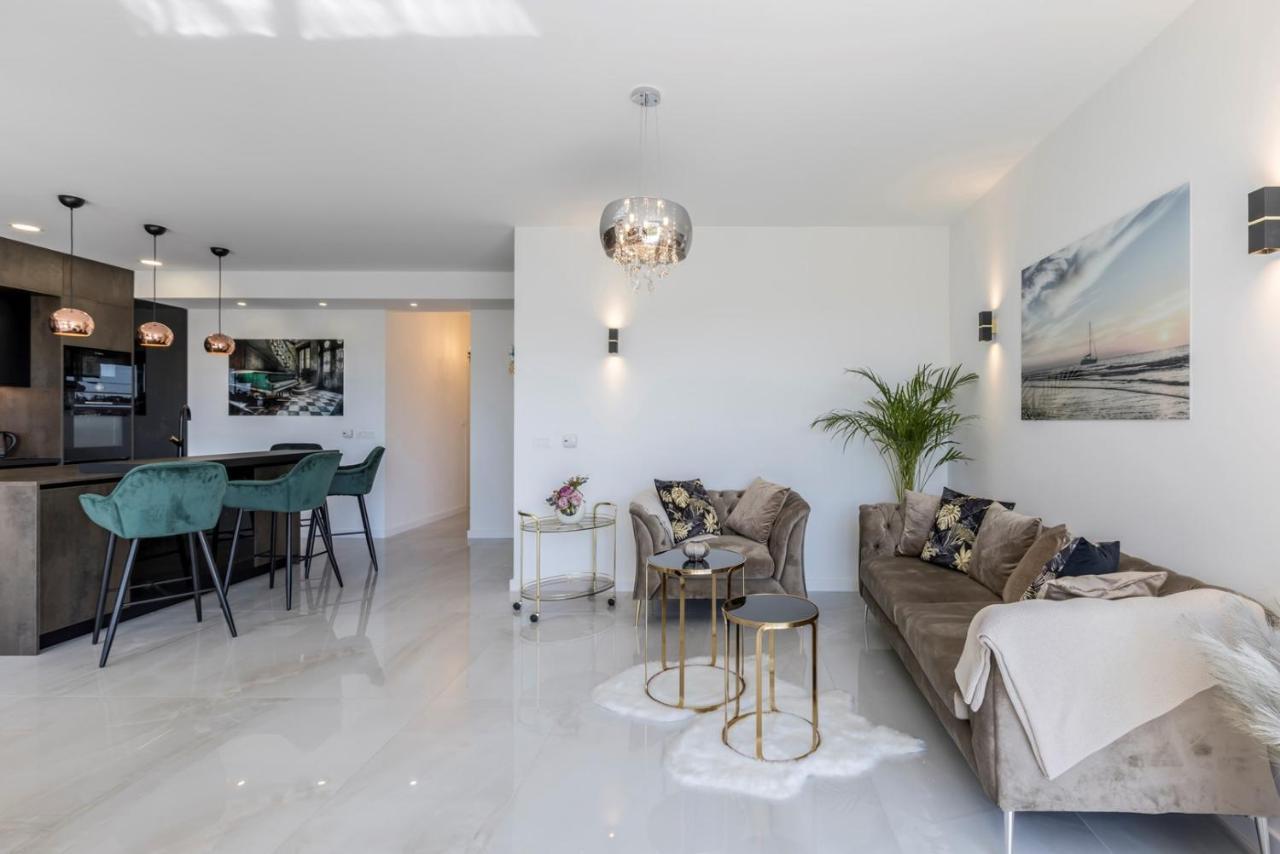 Carmen - Luxury 2-bedroom - Downtown