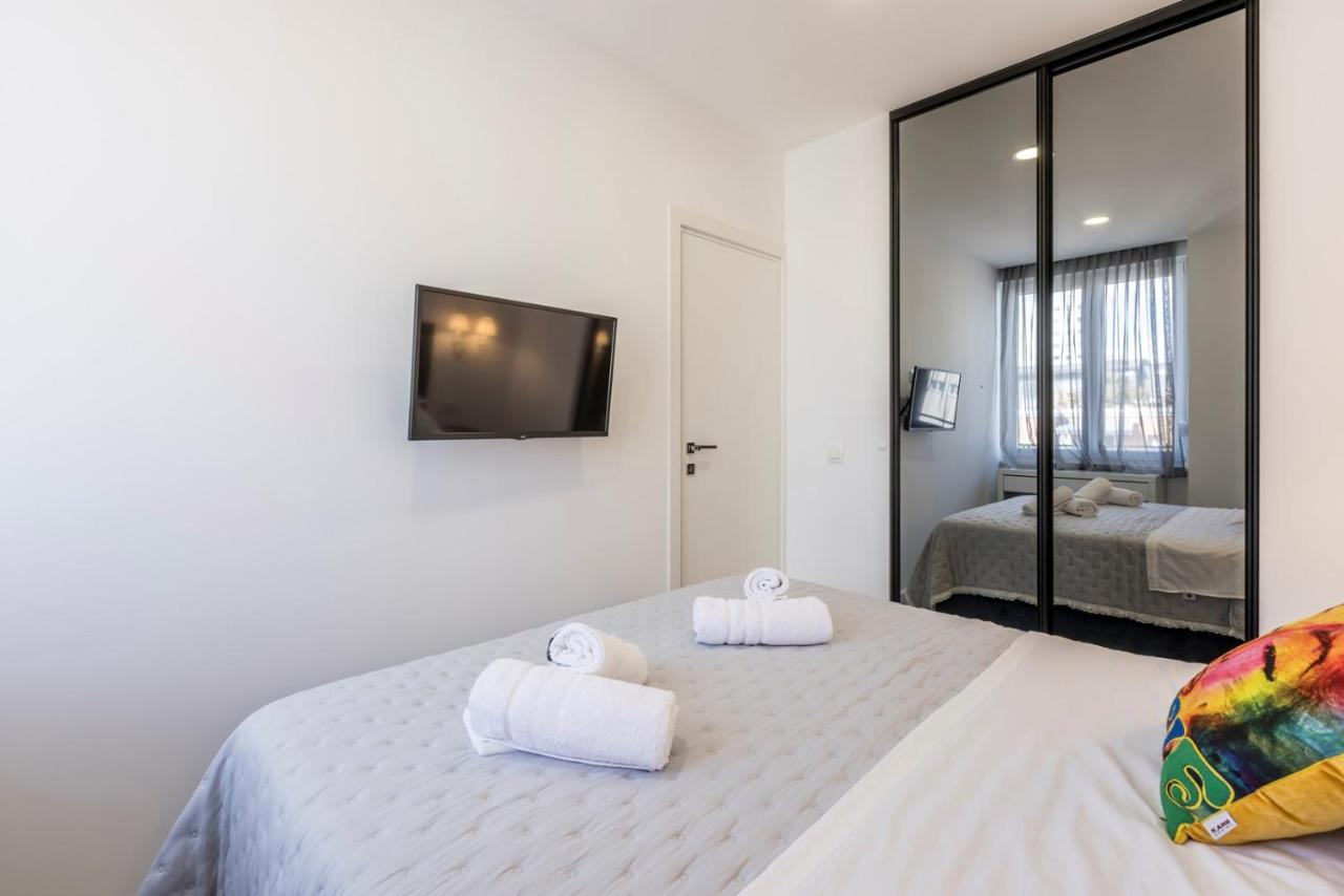Carmen - Luxury 2-bedroom - Downtown * Split