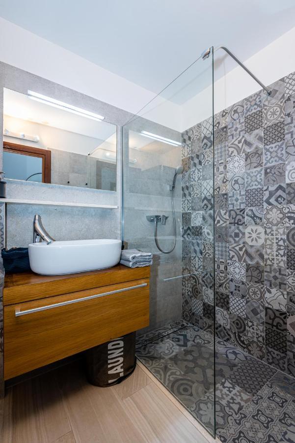 Luxury Ariston *