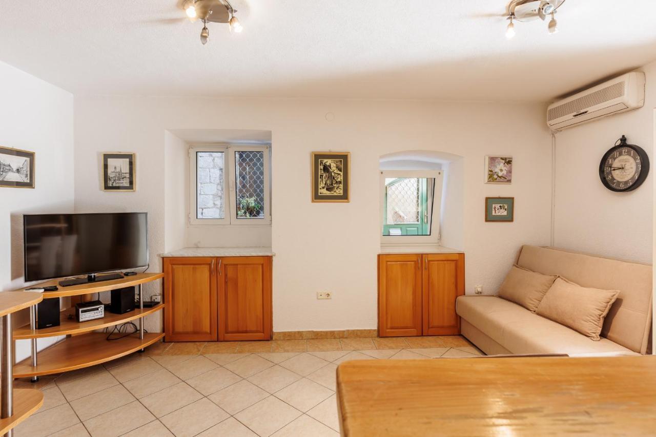 Apartment House Mirko- Center Of