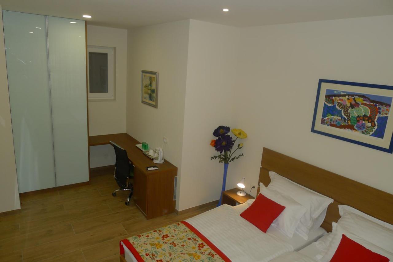 Centre Zlatan Rooms&studio Bed & Breakfast *