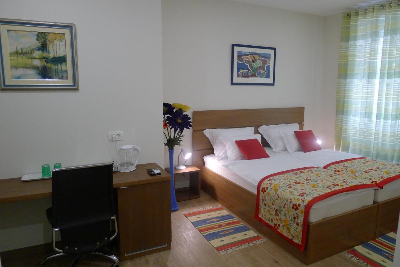 Centre Zlatan Rooms&studio Bed & Breakfast