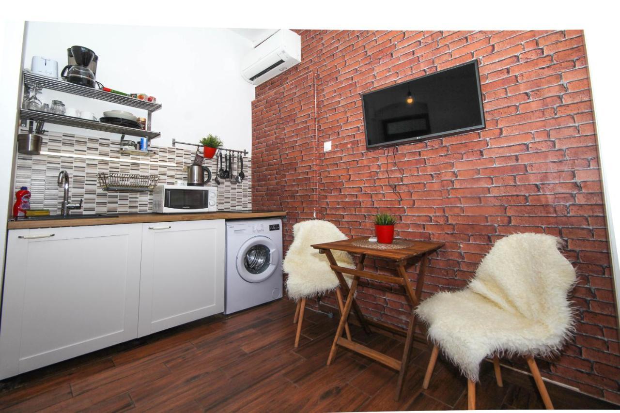 Fab 'n' Chic Apartman *